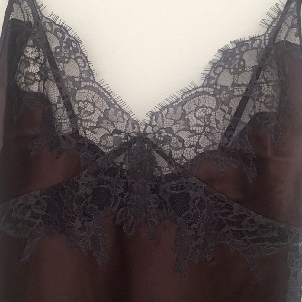 SKIMS Lace Silk Cami NWT - Picture 8 of 10